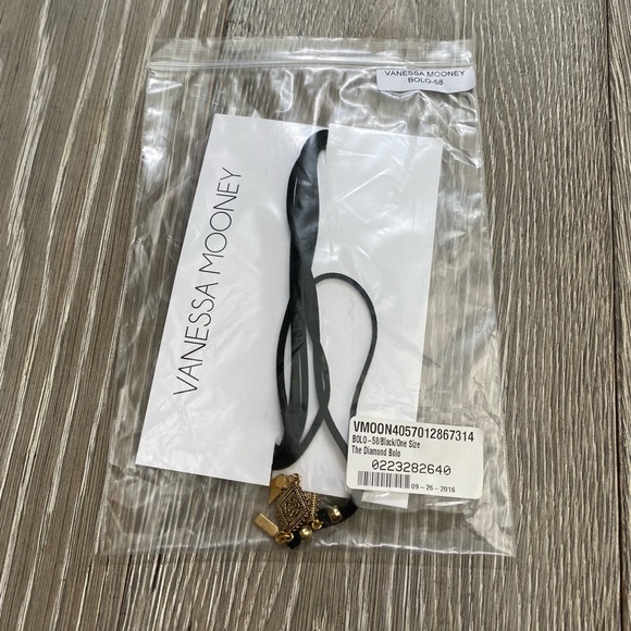 NWT Vanessa Mooney Suede Wrap Necklace w/ Diamonds - Picture 2 of 5